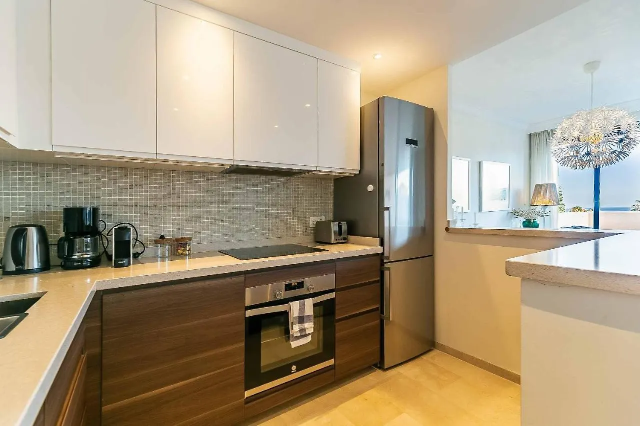 75-Apartment With Views In Elviria, Marbella 0*,