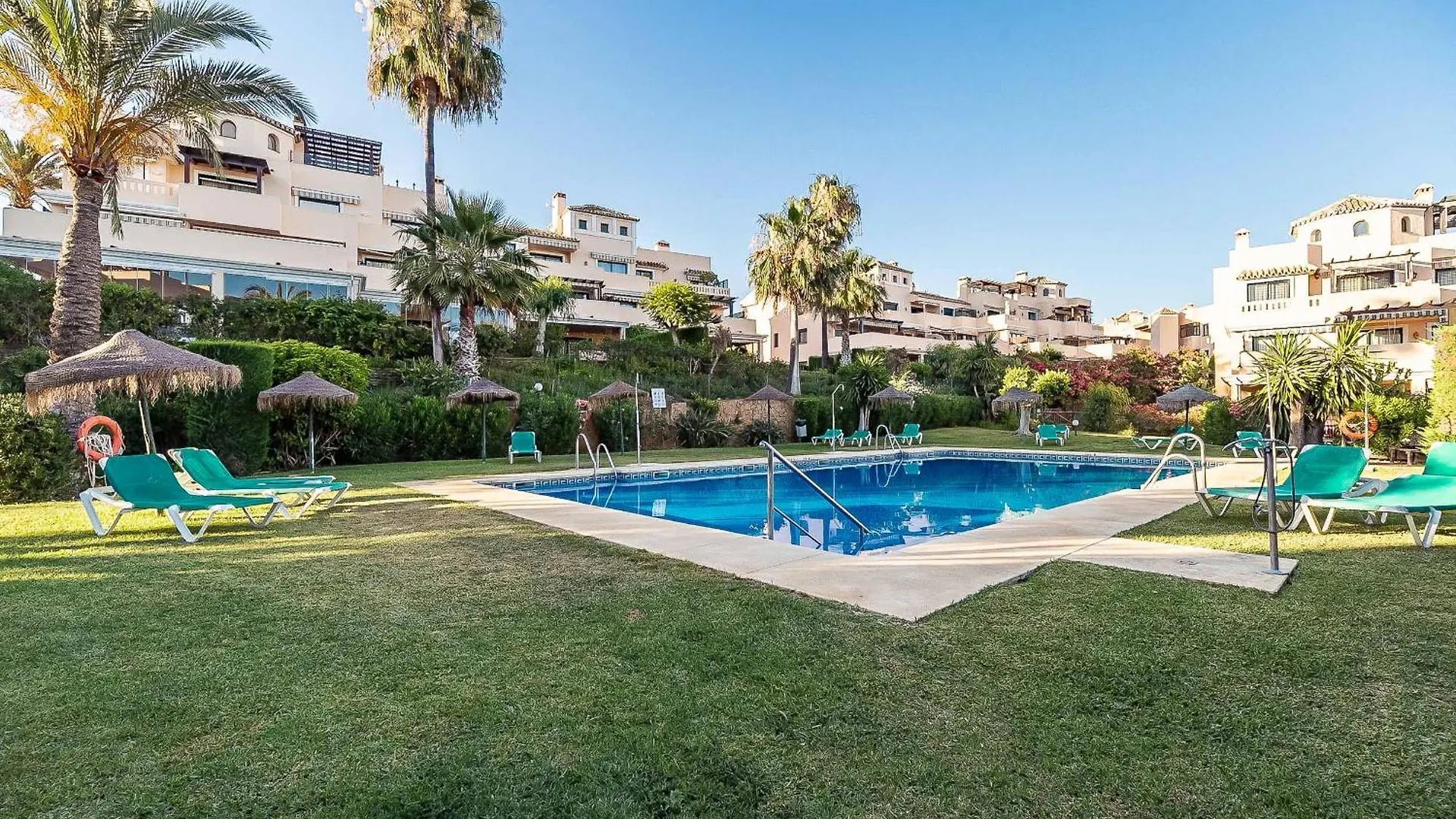 75-Apartment With Views In Elviria, Marbella Apartment