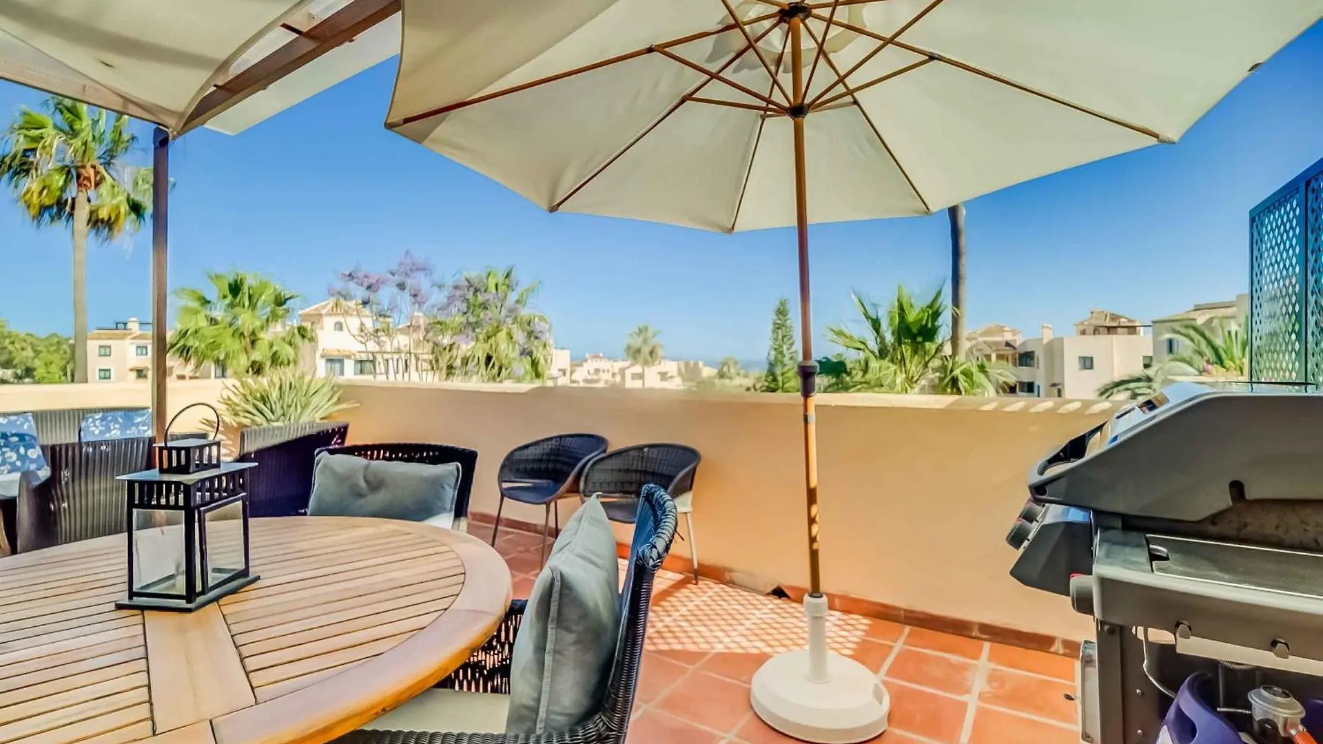 75-Apartment With Views In Elviria, Marbella Apartment