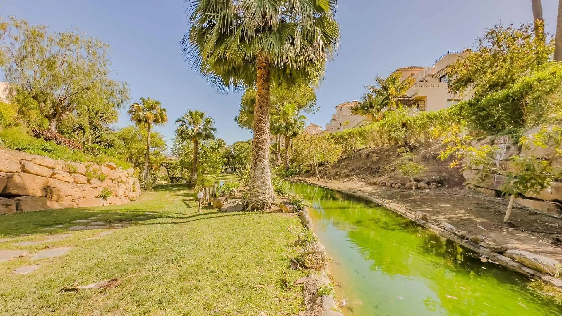 Apartment 75-Apartment With Views In Elviria, Marbella